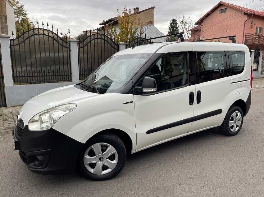 OPEL COMBO 1.3 cdti-2014-carte SERVICE-217450 km reali-clima