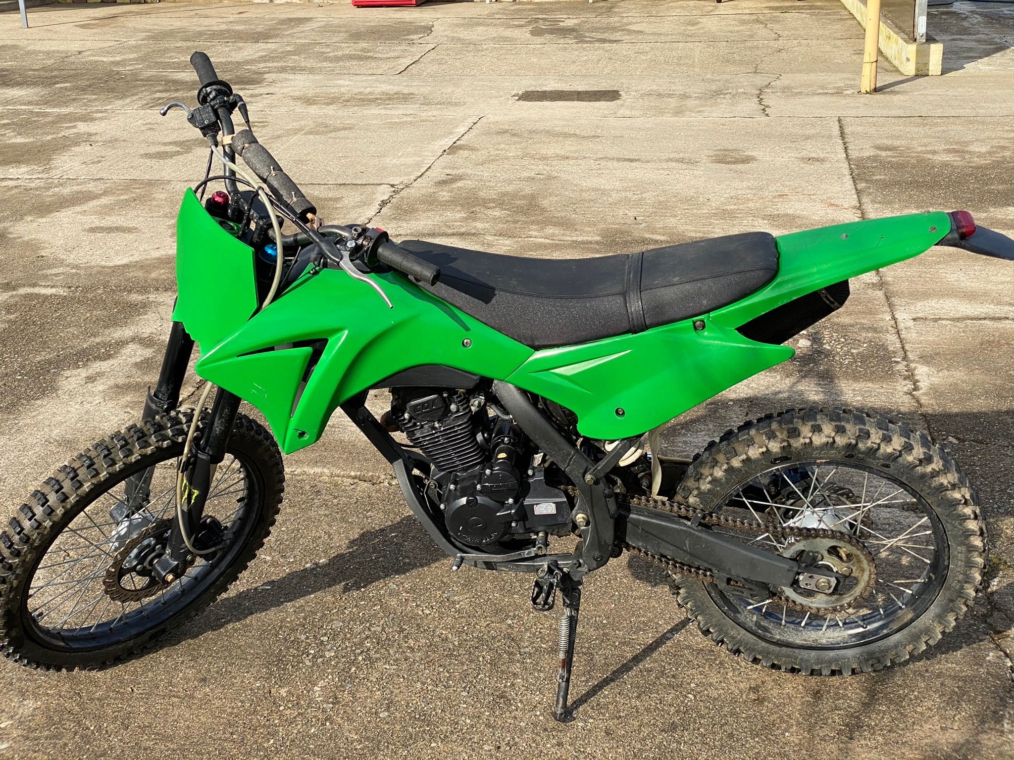 Vând MotoCross 250cc