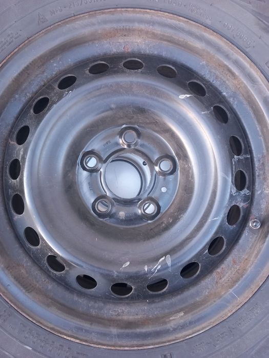 215 65 16 4bucăți cauciucuri de iarnă cu jantă