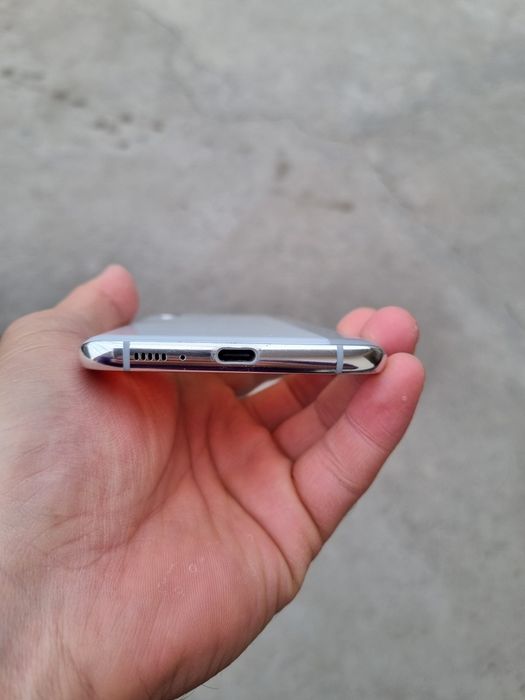 Samsung A90 Сотилади