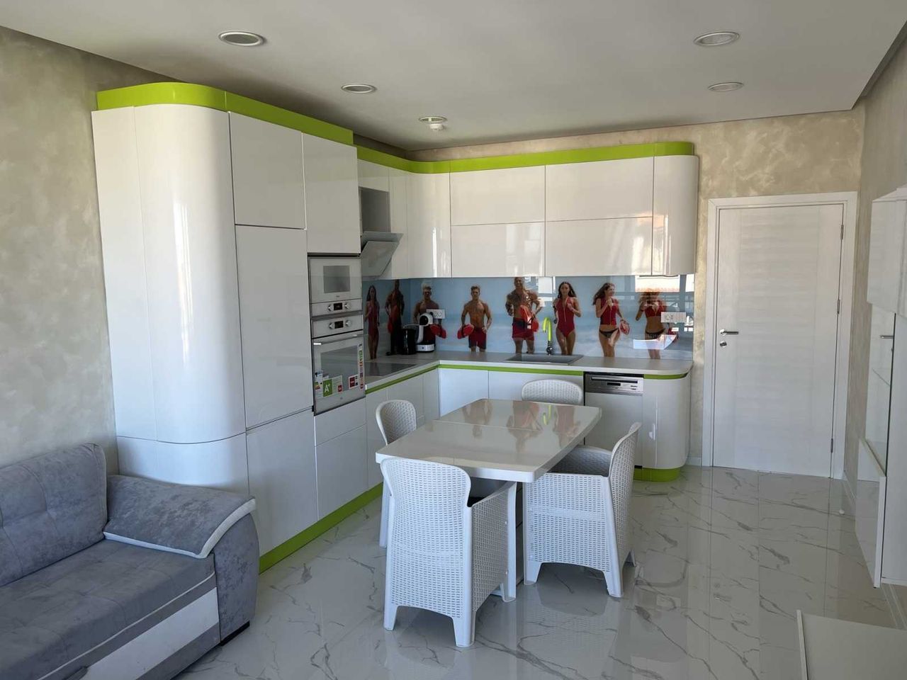 Продава се Тристаен апартамент в с. Лозенец, Област Бургас - 150 кв.м за 949 €/кв.м - Снимка #3