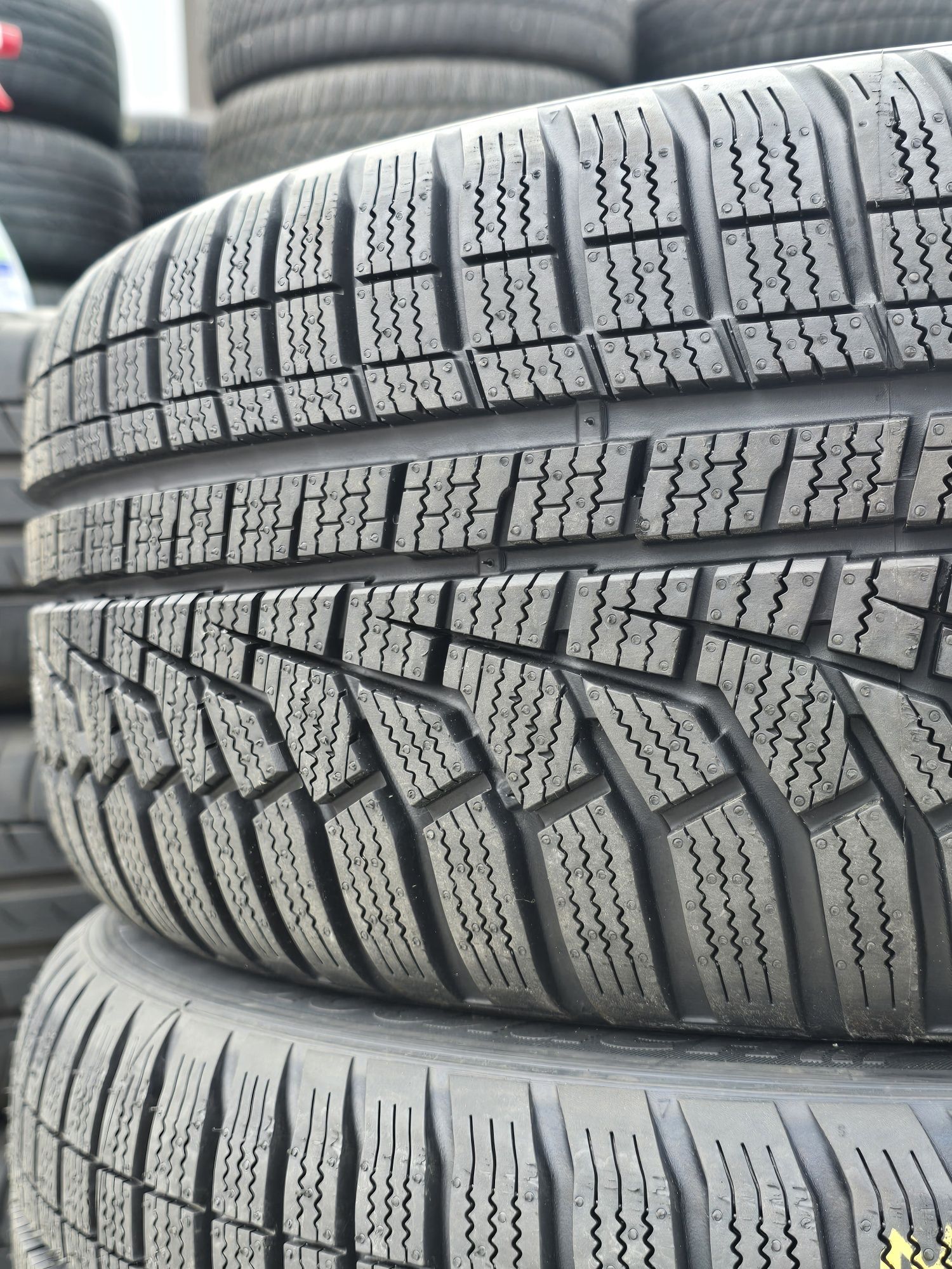 4 Броя 215/50/17 Hankook 9mm 23dot ЧИСТО НОВИ