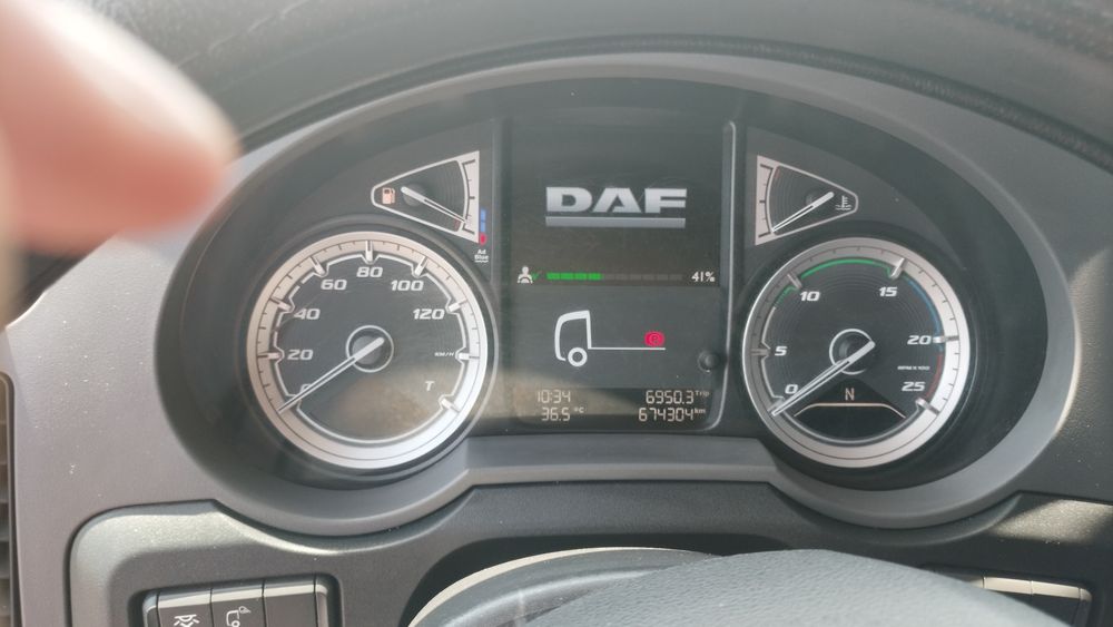 Тягач DAF Фура Шаланда