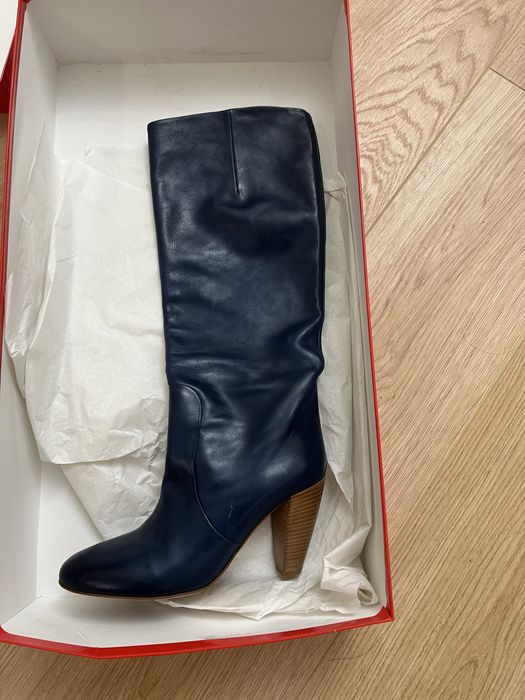 Продам женские сапоги