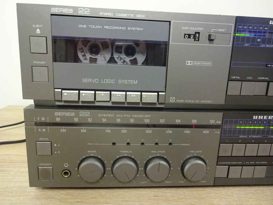 Linie Uher amplificator receiver si deck