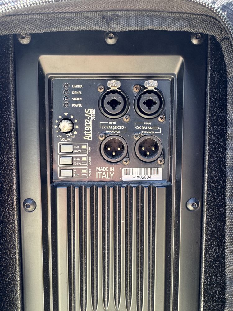 De vânzare subwoofer RCF ART-902AS (o singurǎ bucatǎ!)