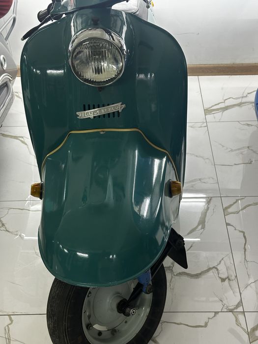 Продам шесть мотороллеров в идеальном состоянии по одному не продаётся