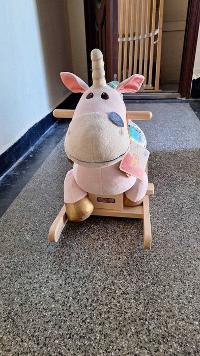 Люлеещ се Rodeo Rocker мек еднорог