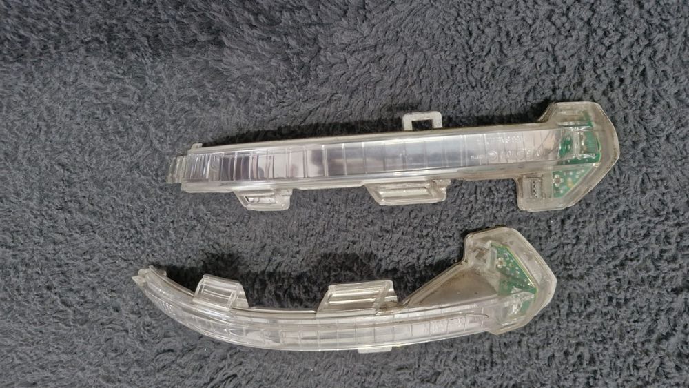 Semnalizari oglinzi passat b8