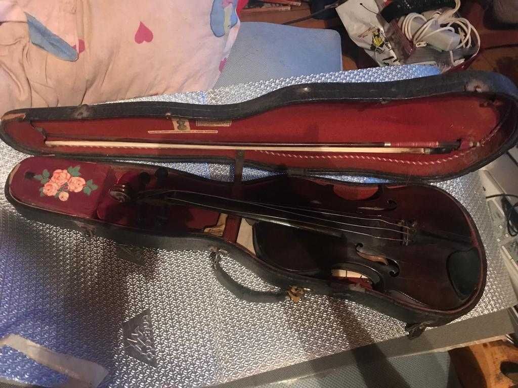 vioara Stradivarius faciebat 1733