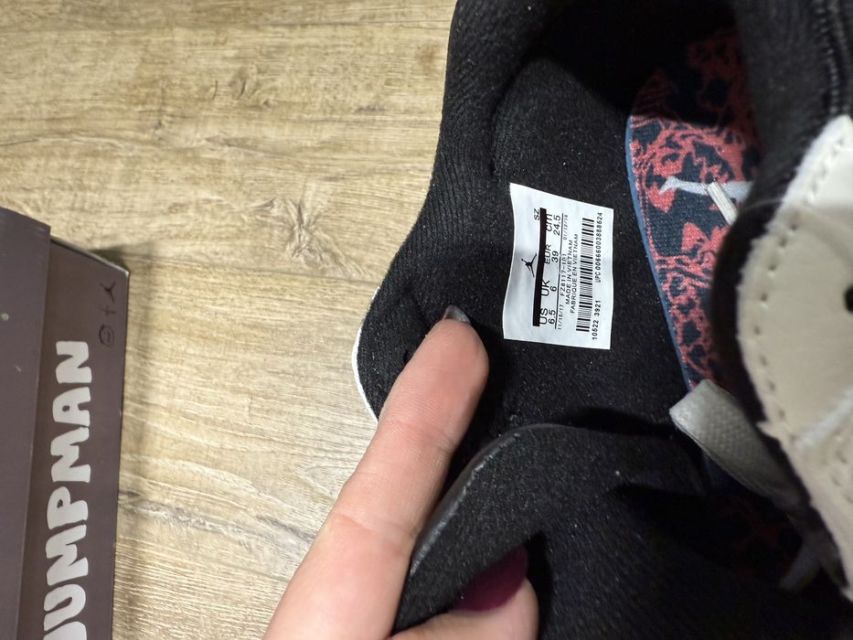 Jordan X Travis Scott Jordan Jumpman Jack "University Red" sneakers