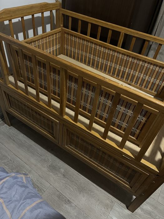 Кроватка детская