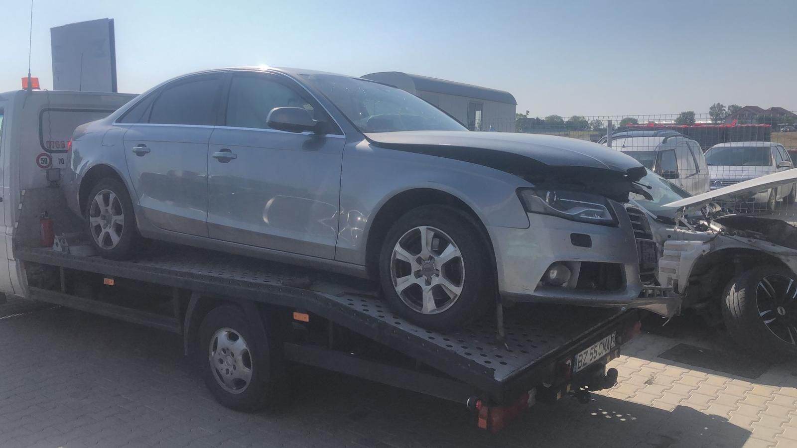 Dezmembram Audi A4 B8 2.0 TDI an fabr 2011