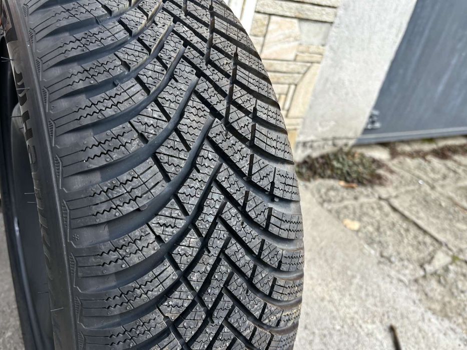 4бр. Нови зимни гуми с джанти 205/55 R16 цола от Ford 5x108