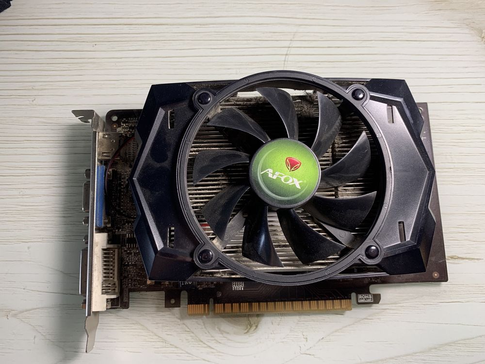 GTX 550 Ti 2гб (DDR3)