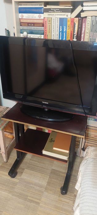 Телевизор, б/у, в нормальном состоянии
