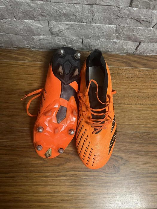 Футболни обувки Adidas Predator Accuracy.1 Low SG
