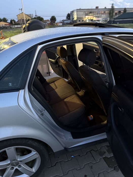 Vând audi a4 b6 2003!