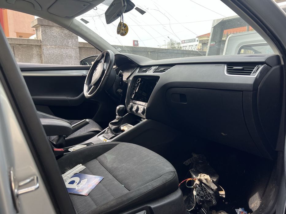 Dezmembrez Skoda Octavia an 2016