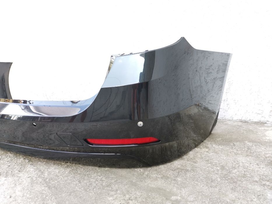 Задна оригинална броня за бмв ф31 (светлоотразители)