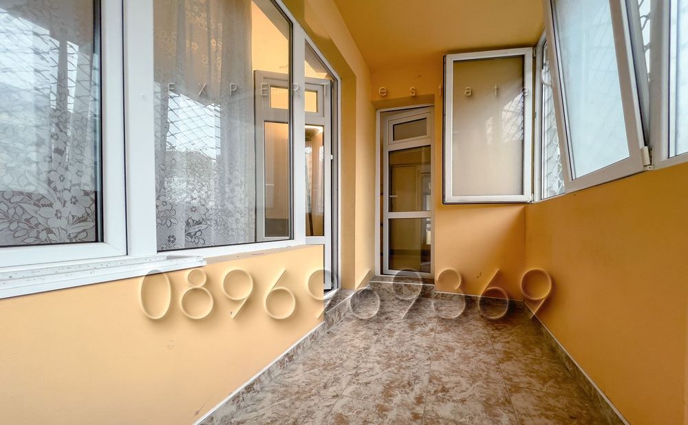 Продава се Тристаен апартамент в Варна, Възраждане 4 - 104 кв.м за 928 €/кв.м - Снимка #10