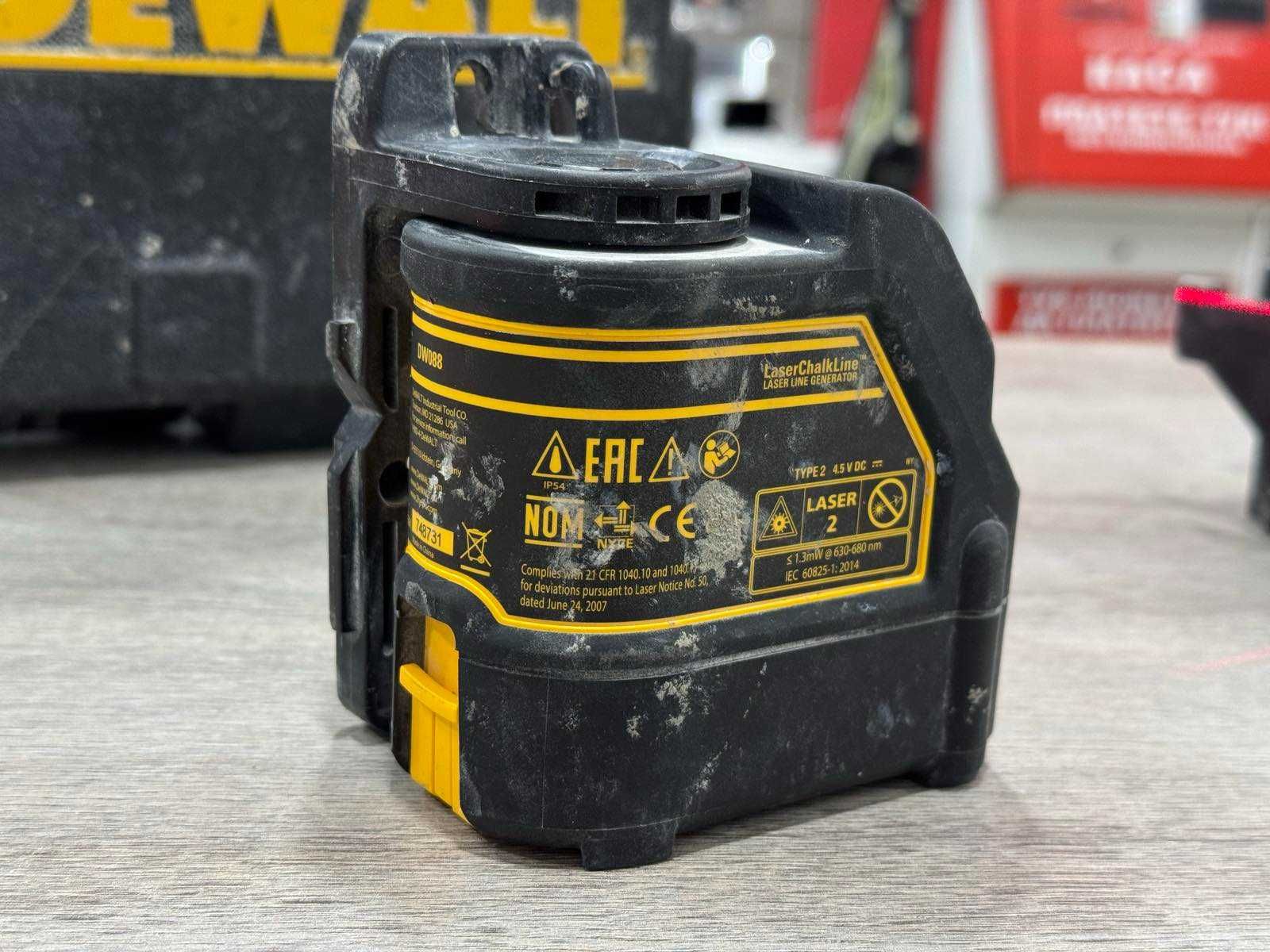 Линеен Лазерен Нивелир - Dewalt DW088