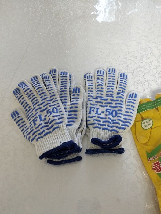Продам перчатки  новые.