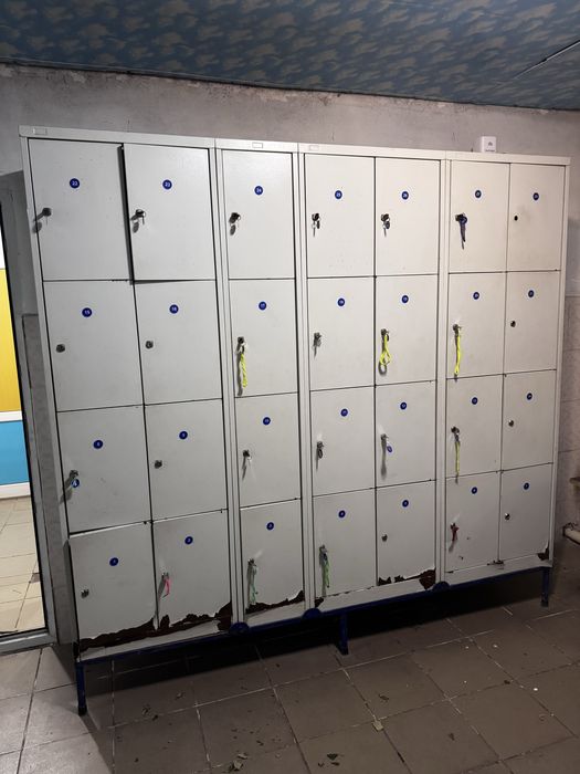 Продам шкафчики металлические