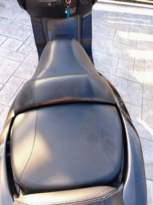 Vând scuter Yamaha Majesty 400 Touring