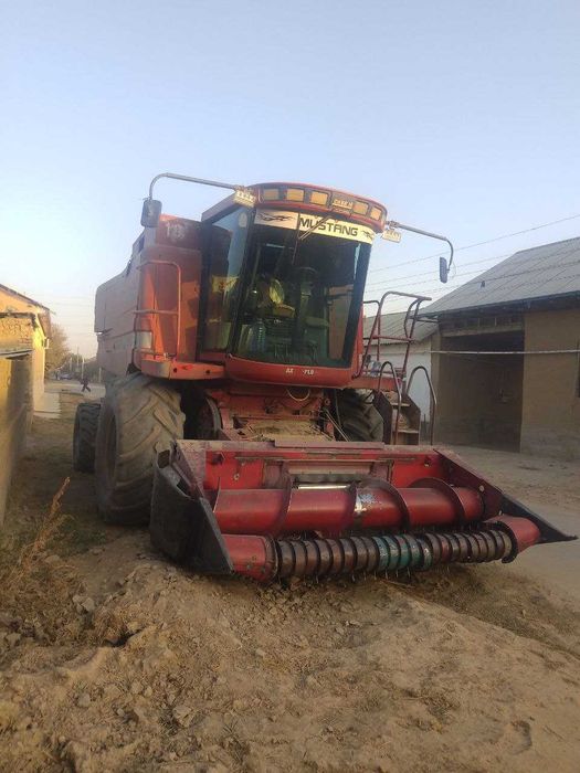 Case 2166kombayn sotiladi