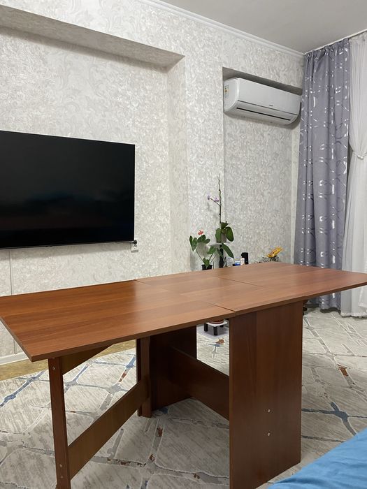 Продам раздвежной стол