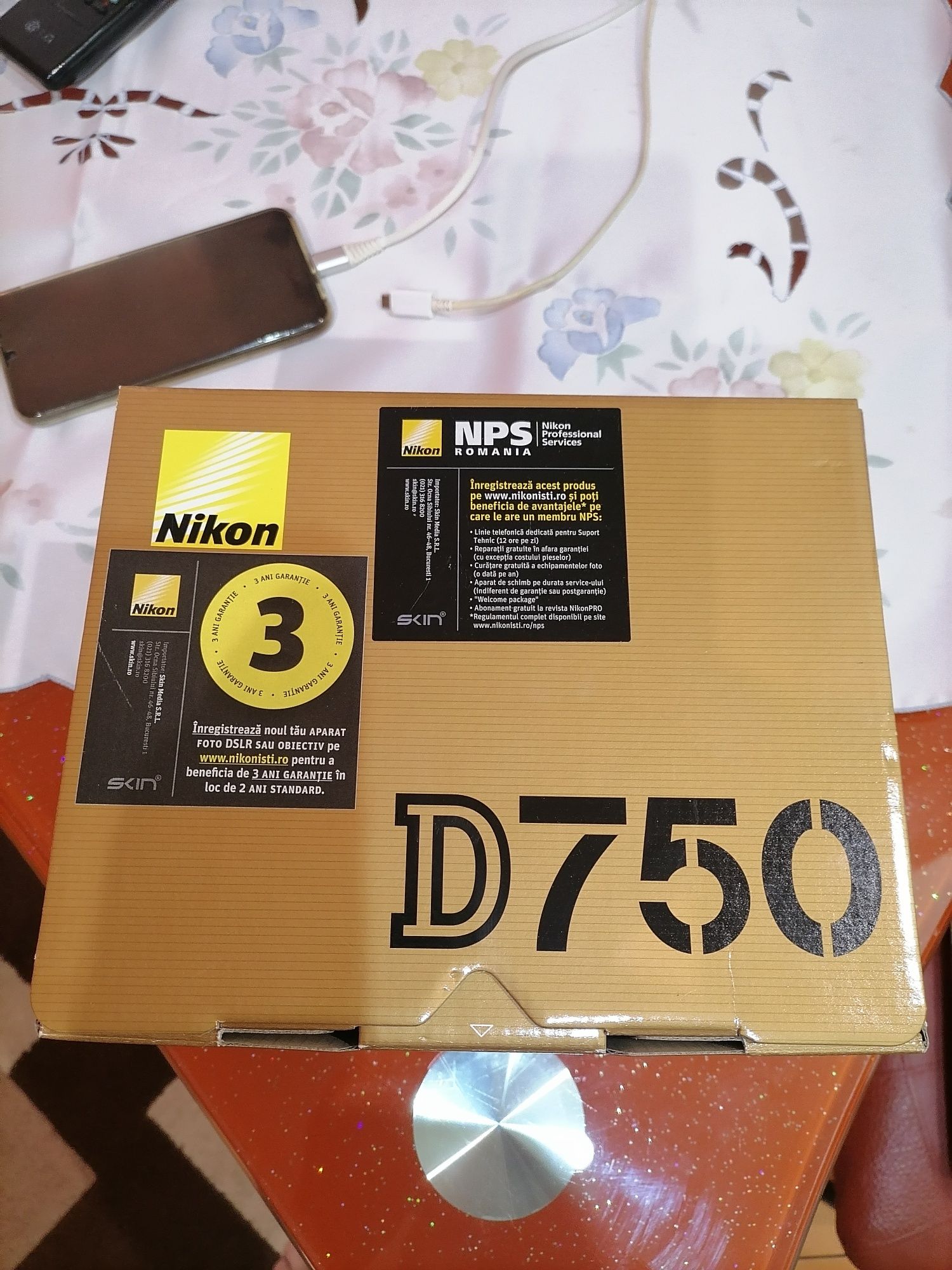 Nikon    D750  body