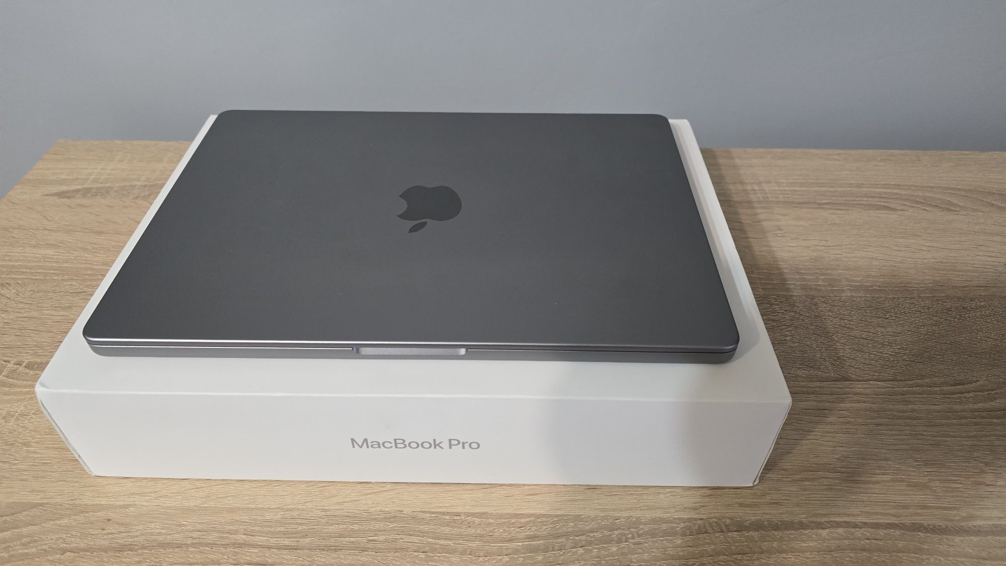 Macbook m2 pro + 2x4k hub stechi / може бартер за компютър