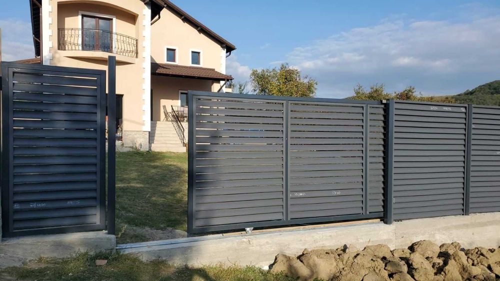 Garduri din sipca metalica, panou tip jaluzele, tabla, plasa si BCA