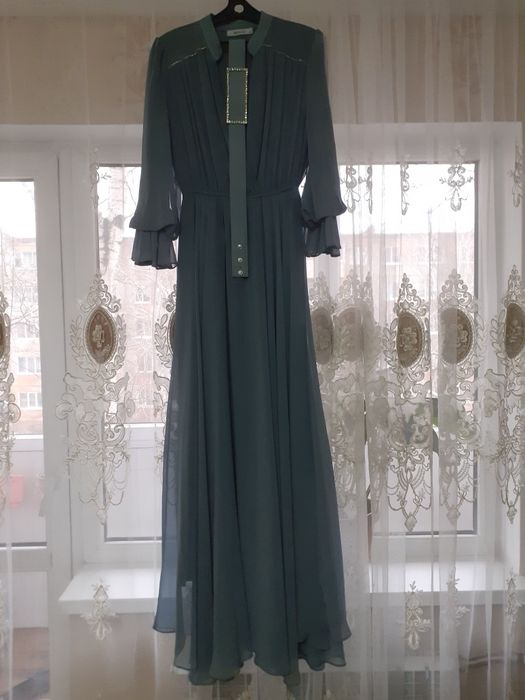 Продам платье вечернее и нарядная  новая