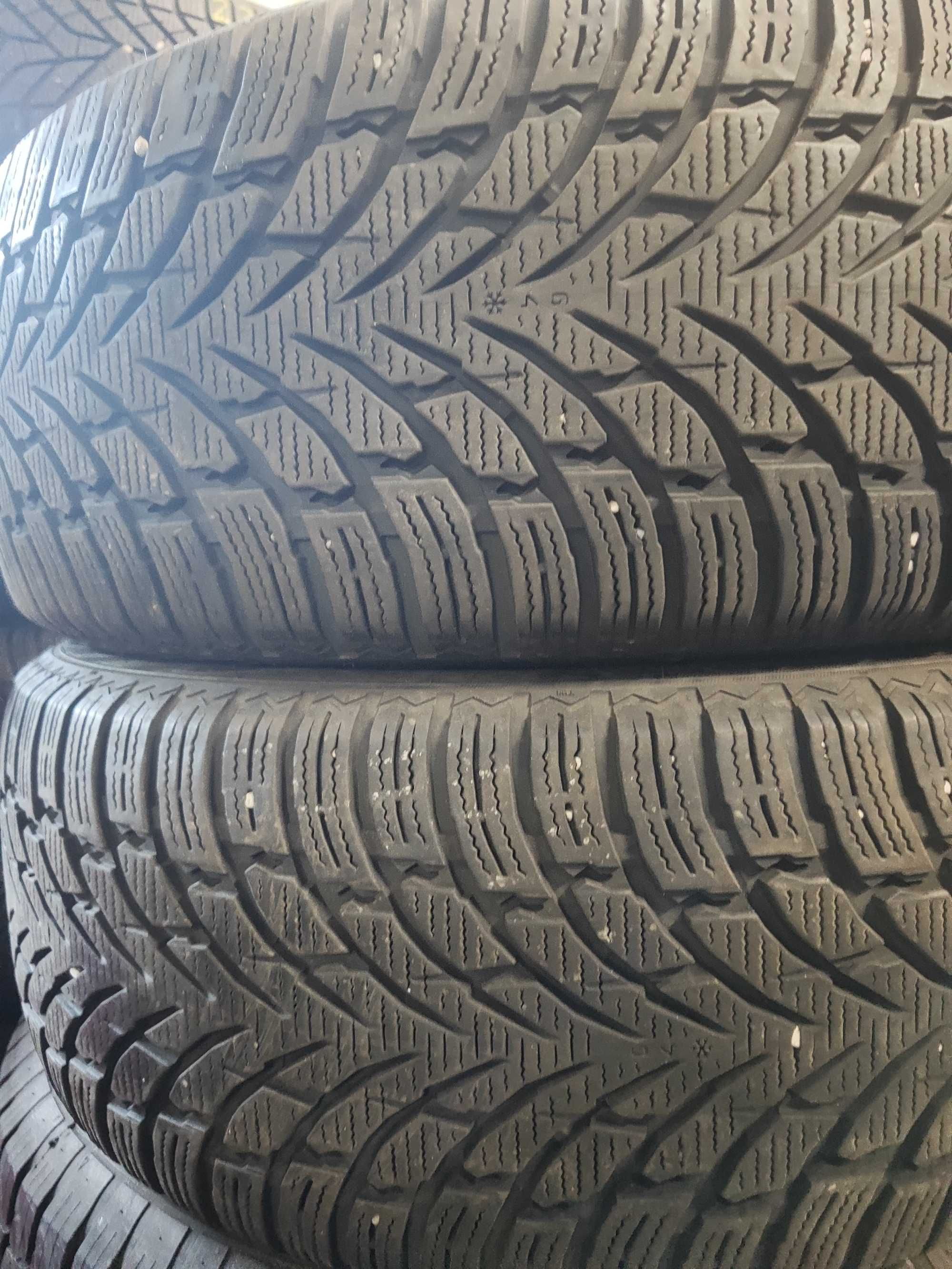 2бр.зимни гуми 235/50/19 Nokian