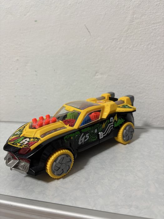 Mașinuță cu lumini și sunete