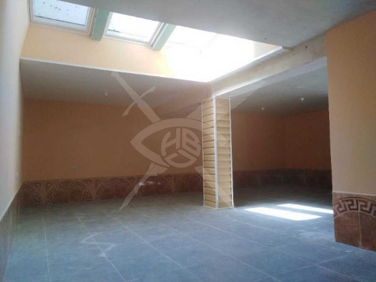 Продава се Заведение в Варна, Колхозен пазар - 108 кв.м за 649 €/кв.м - Снимка #1
