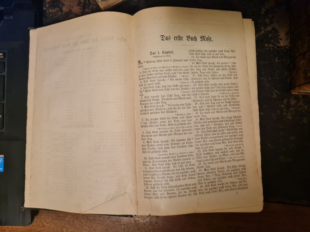 Biblie veche 1888 în Germana tradusa de M Luther