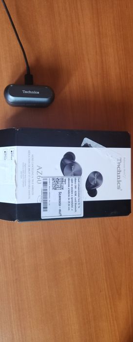Vand casti bluetooth Technics AZ60