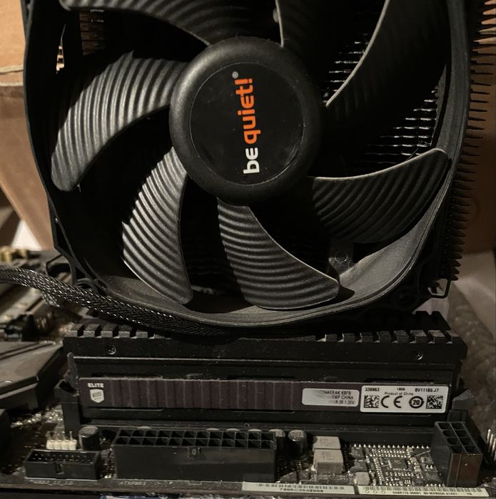 Дъно ASROCK x399 + AMD Threadripper 1920x + 16Gb RAM