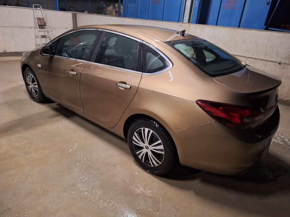 Opel astra 1.7 cdti ecoflex
