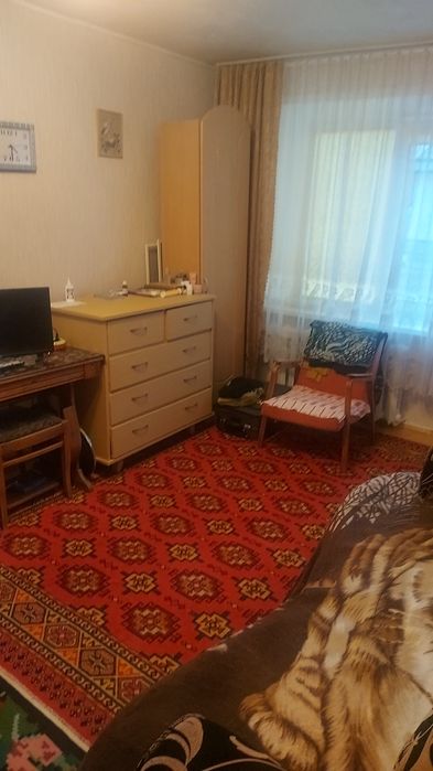 Продам однокомнатную на 1 этаже с мебелью