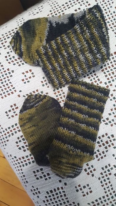 ръчно плетени  чорапи 40% вълна
