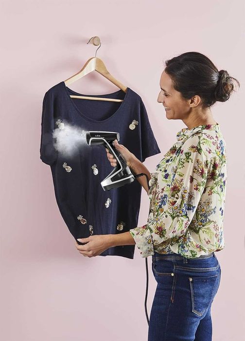 Вертикална ютия Calor Access Steam Force, мощна пара, DT8230C0