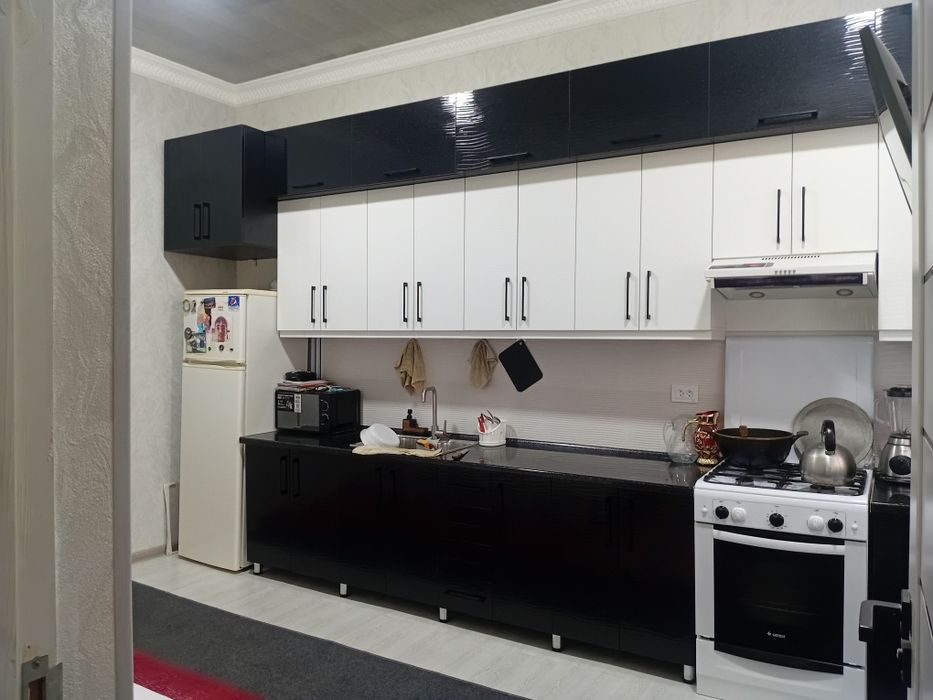 Qibray sentirida uy sotiladi