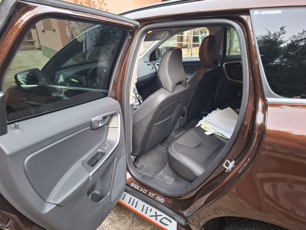 Volvo XC60 2.4 190CP