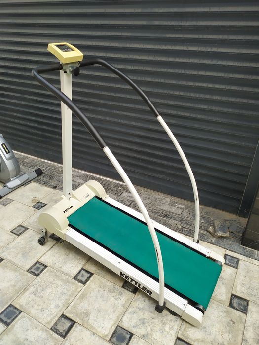 Продам механическую беговую дорожку фирмы Кеттлер. Германия