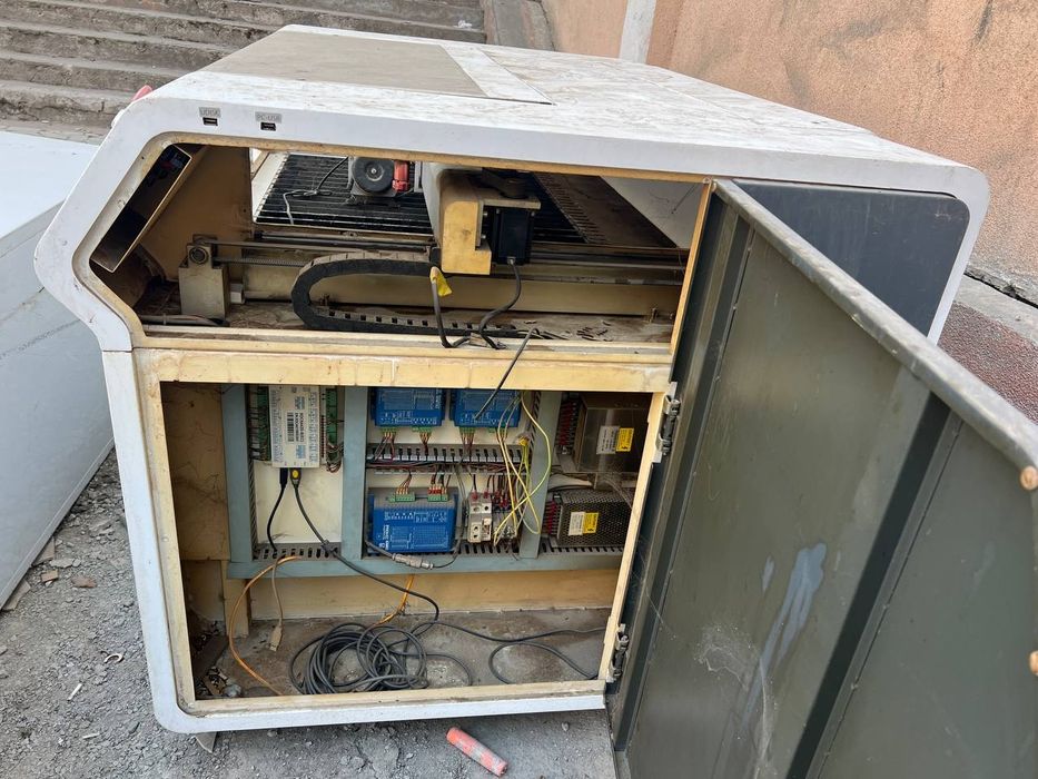 BADOOR Лазерный станок