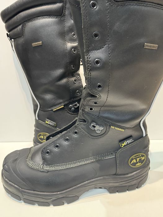 Работни ботуши със стоманено бомбе HONEYWELL OLIVER 65 .Номер 45